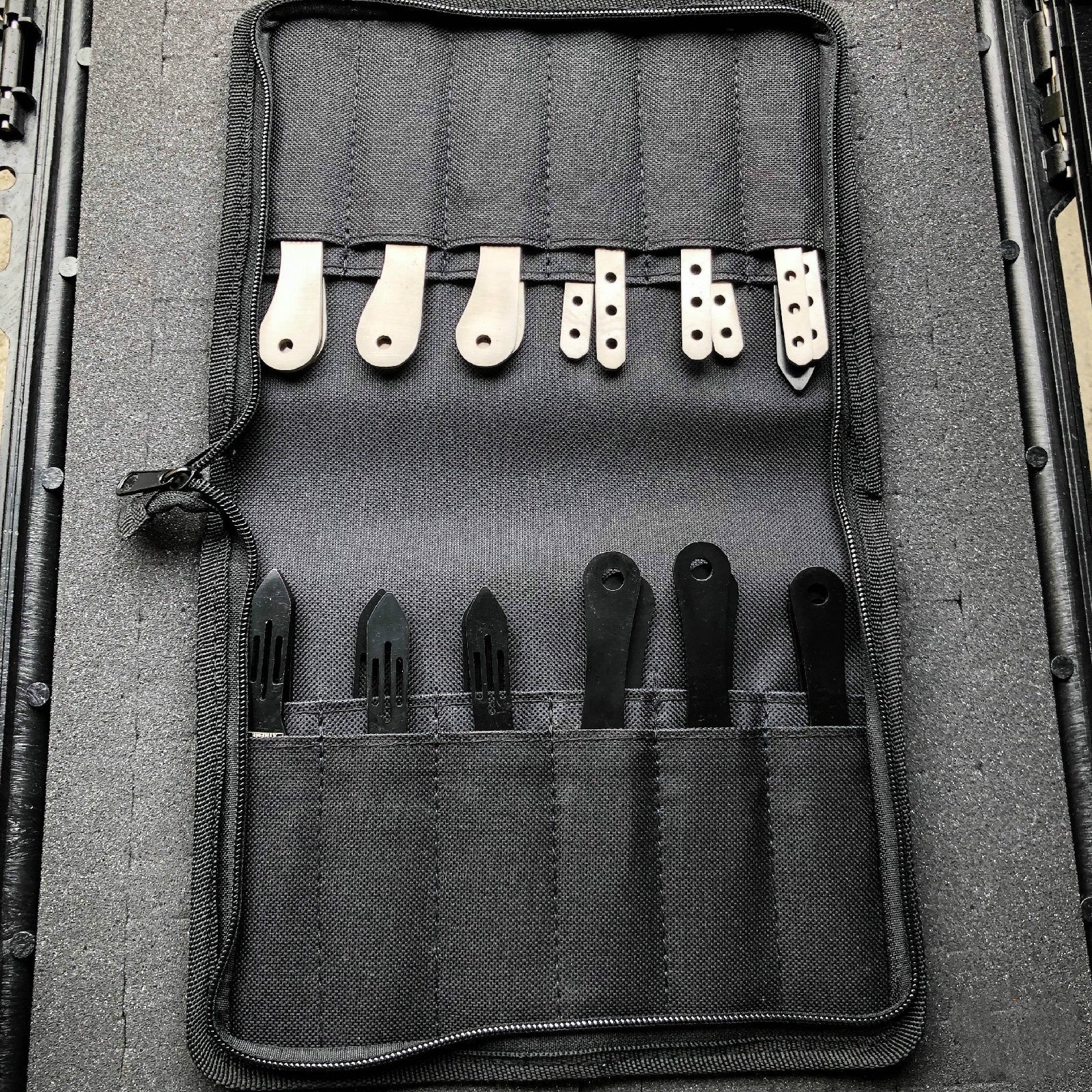 24Pcs MIX Ninja Hunting Knives Tactical Kunai Fixed Blade Na-ruto Throwing Knife Set with Sheath