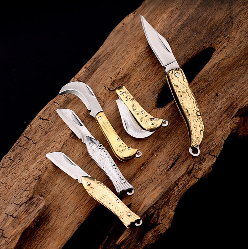 Knife Mini Folding Knife Legal Self-defense Knife Exquisite Brass Knife Keychain Demolition Express Unpacking Knife