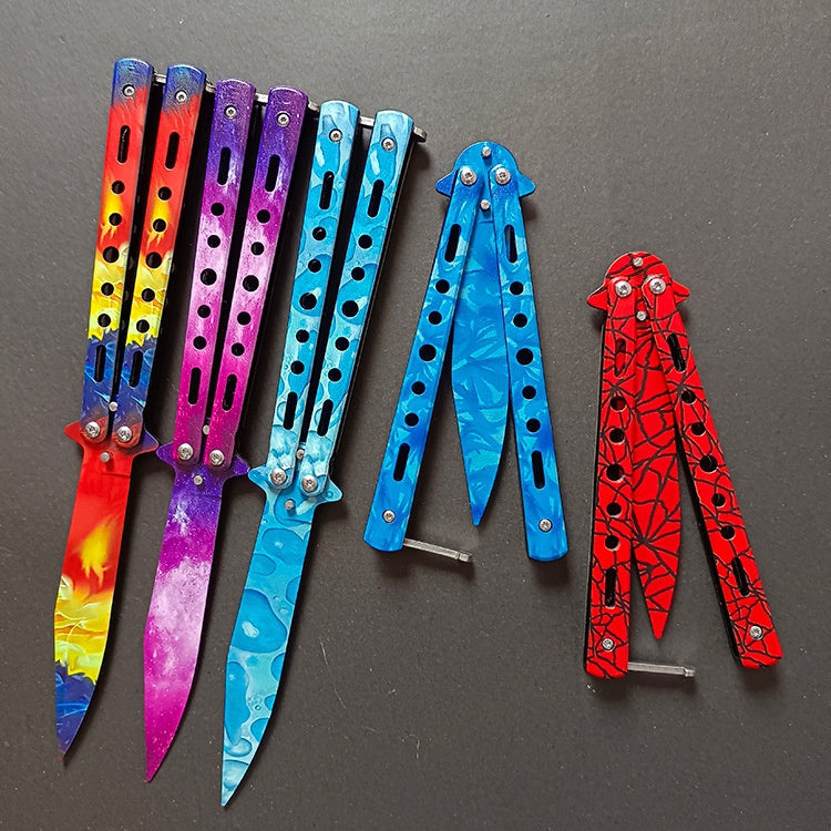The butterfly knife does not open the edge to practice the folding knife outside the knife stainless steel hand processing knife