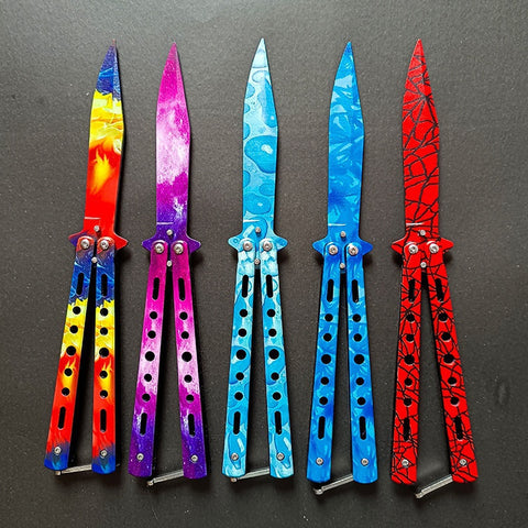 The butterfly knife does not open the edge to practice the folding knife outside the knife stainless steel hand processing knife