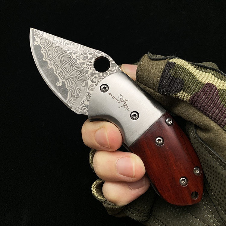 Outdoor small praying mantis mini knife folding knife forged and pickled red sandalwood handle Damascus knife