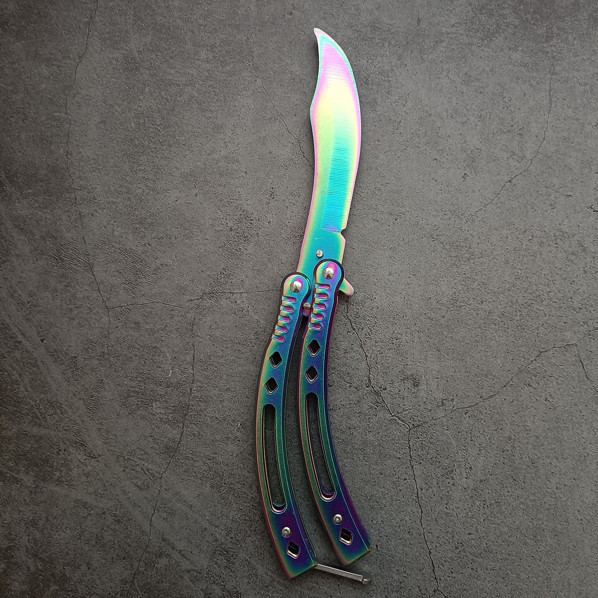 New Butterfly Folding Knife Butterfly Knife Scimitar All-steel Butterfly Practice Shake Knife Outdoor Play Cool Knife Spot CSGO