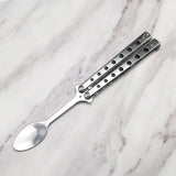Game flailing knife stainless steel practice knife butterfly knife CSGO practice knife folding knife end play knife practice flailing knife