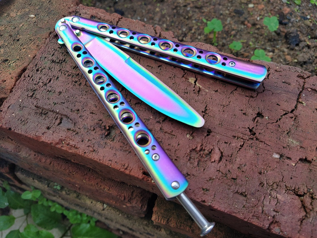 Color butterfly knife practice throwing tool knife training play props are not sharp and not sharp