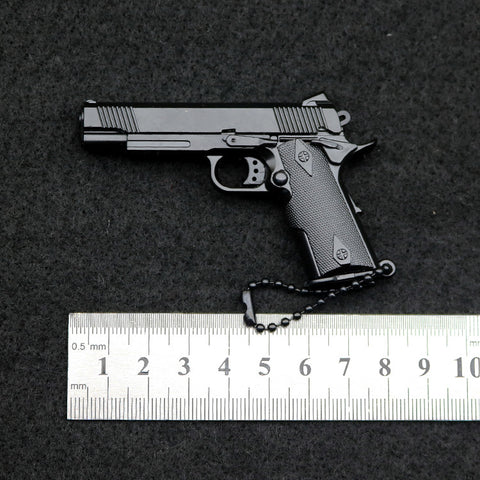 1:3 gun model ordinary disassembly M1911 Colt model keychain foreign trade on-hook cannot be fired