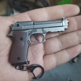 1:3 shell throwing Beretta gun alloy M92F disassembly gun model keychain pendant foreign trade, non-firing