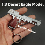 Neue 1:3  Hardcover Holz Griff Pistole  Miniatur Modell Keychain Voller Metall Shell Legierung Nicht Schießen Junge Geschenk